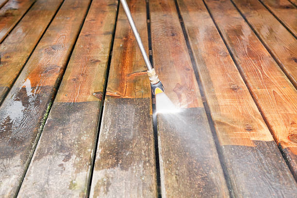 Best Commercial Pressure Washing  in Elmira Heights, NY